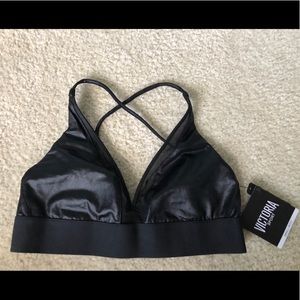 BRAND NEW, Victoria Secret sports bra